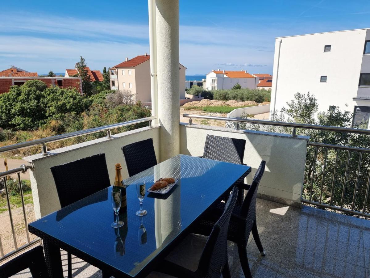 The Golden Grotto Apartments Novalja Exterior photo